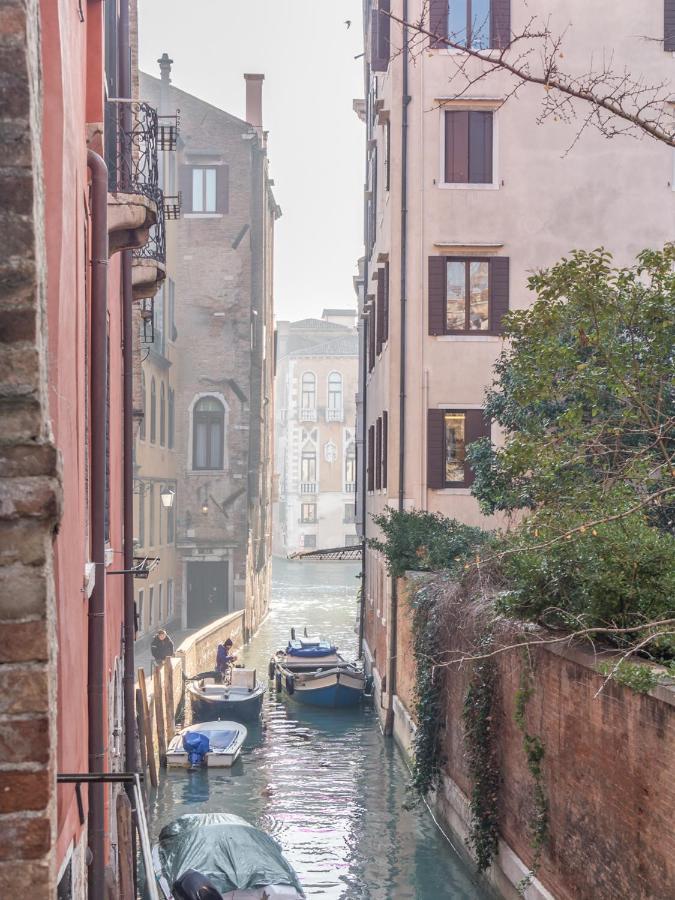 San Polo Canal View Apartments By Wonderful Italy Венеция Экстерьер фото